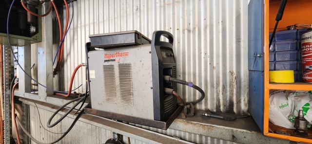 Plasma power source